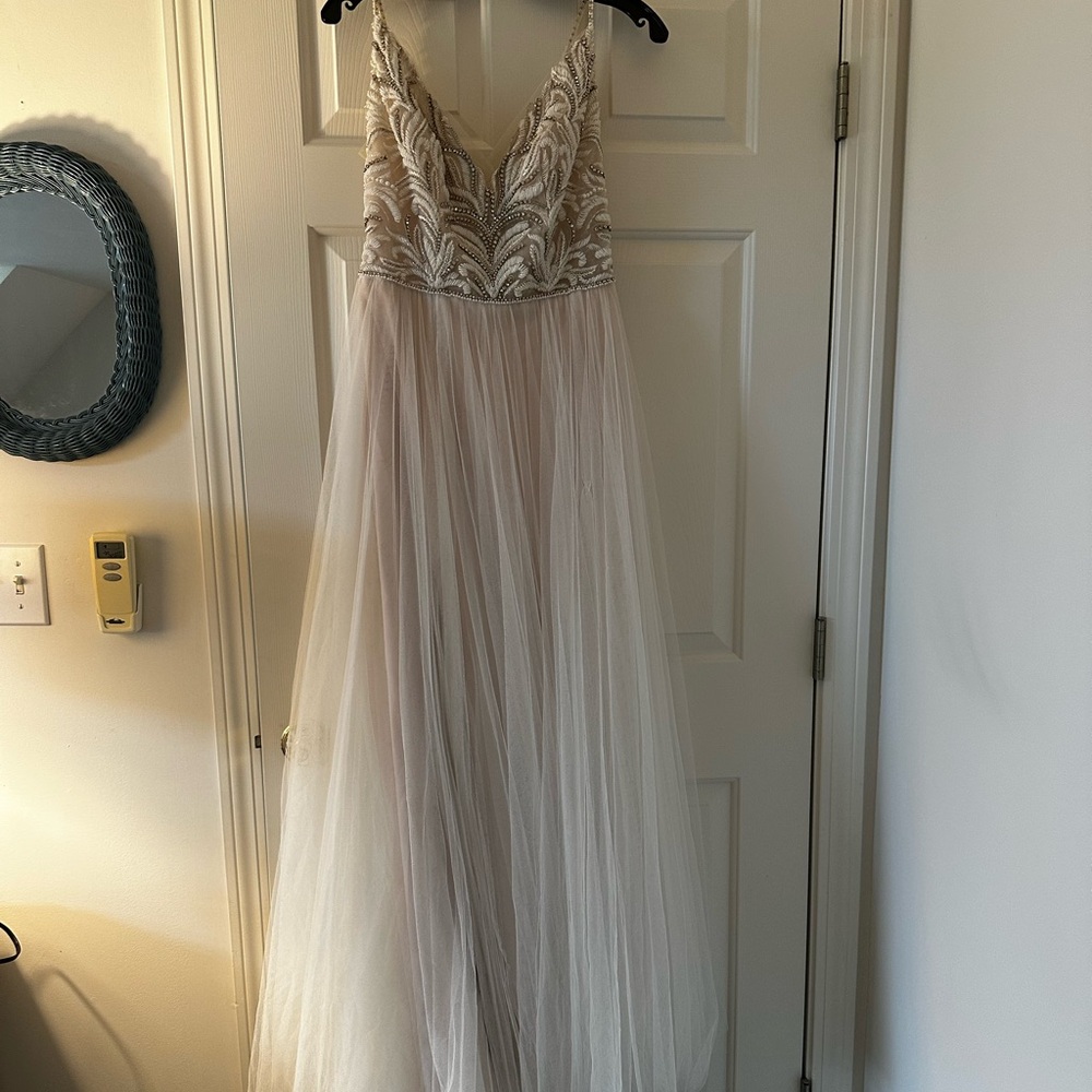 Maggie Sottero Beaded Tulle Wedding Dress Size 10 — AS IS / Zipper Repair Needed